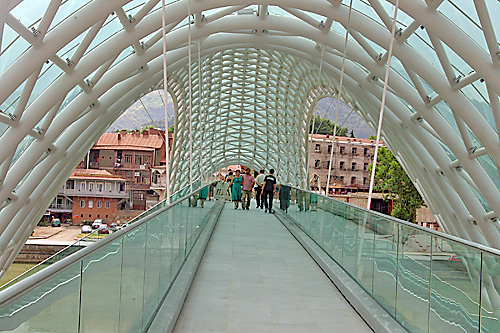 Stahlskelettbr&uuml;cke